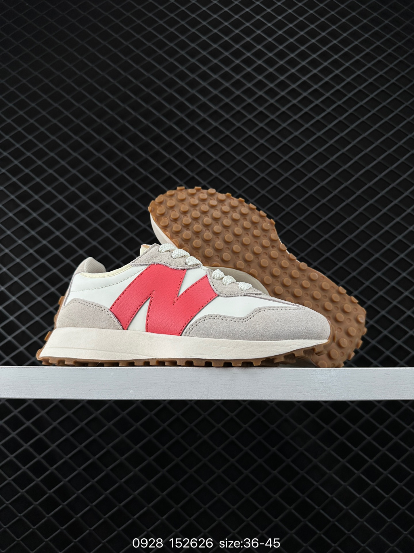 New Balance MS327